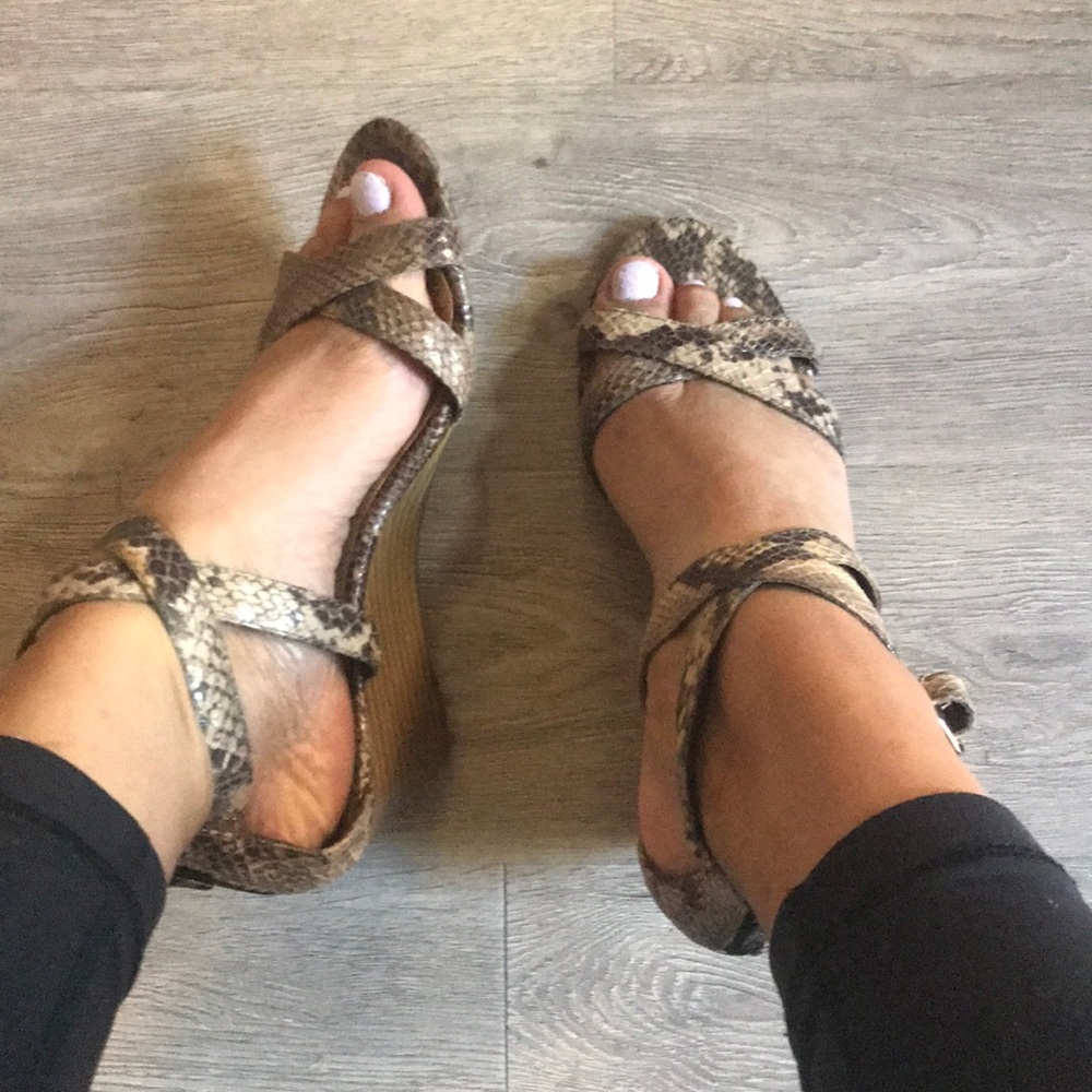 Snakeskin low wedges wooden heel